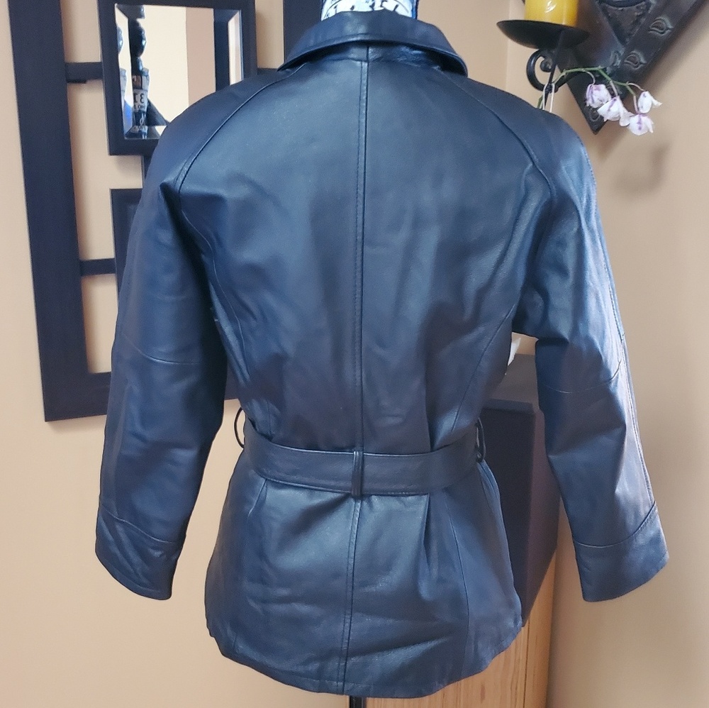 KC COLLECTIONS BLACK LEATHER JACKET WITH BELT! - Picture 4 of 8